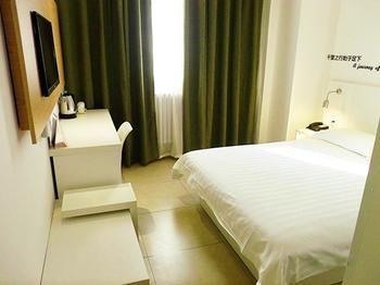 Motel 168 Tianjin Hongqi Road Baoshan Avenue ภายนอก รูปภาพ